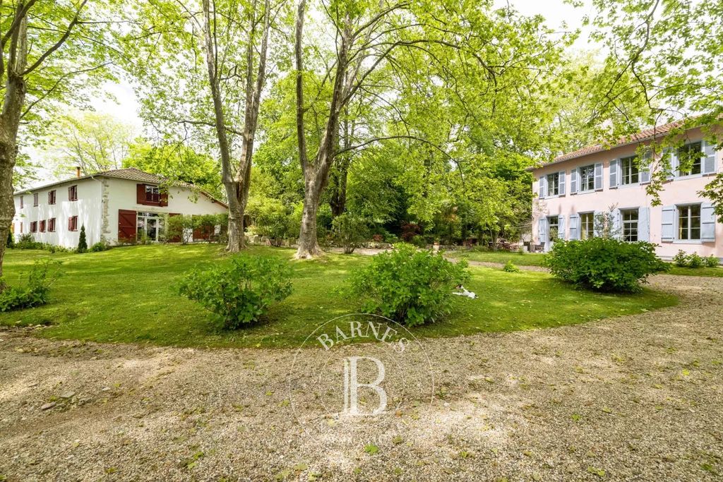 Property photo 2 of 30