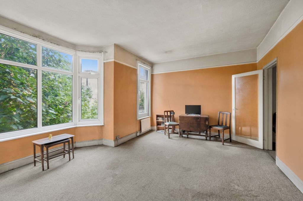Property photo 2 of 10 Picture No. 02