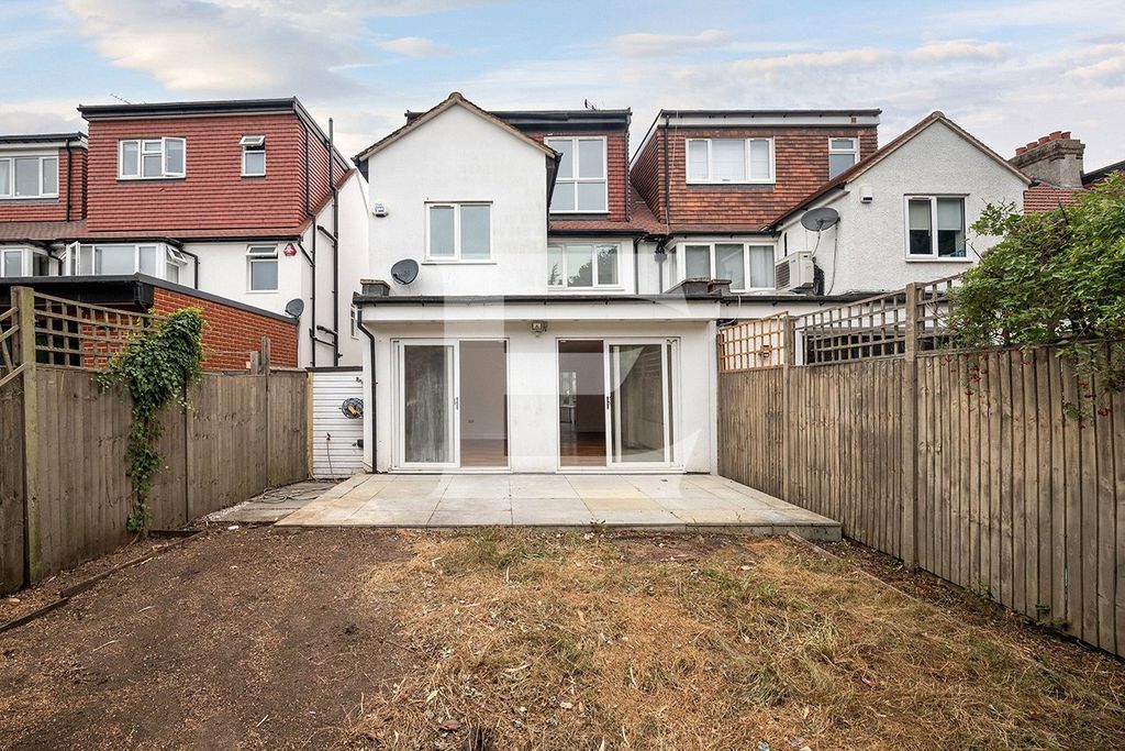 Property photo 3 of 19 Picture No. 21