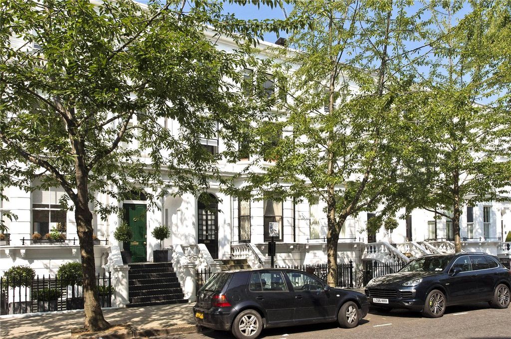 Property photo 1 of 7 Exterior