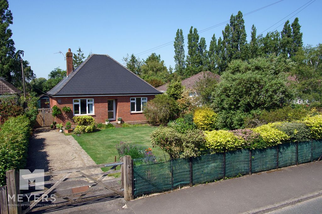 Property photo 1 of 18