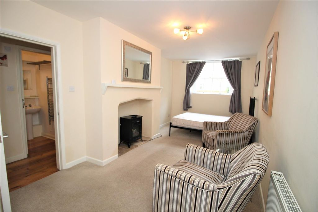 Property photo 2 of 9 Img_0472.Jpg