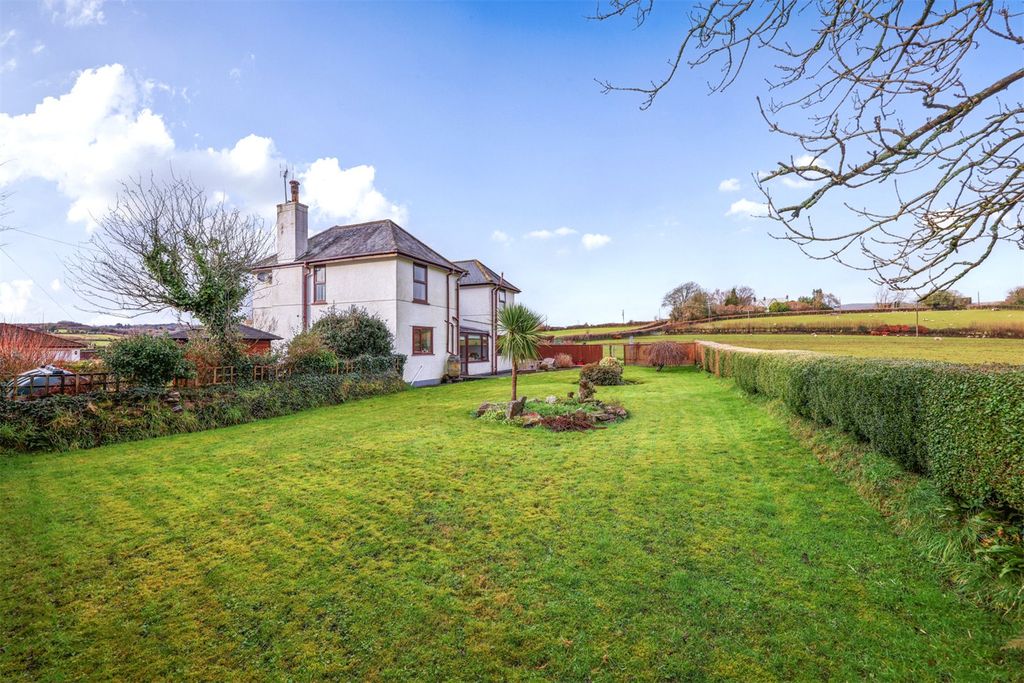 Property photo 3 of 29 Picture No. 31