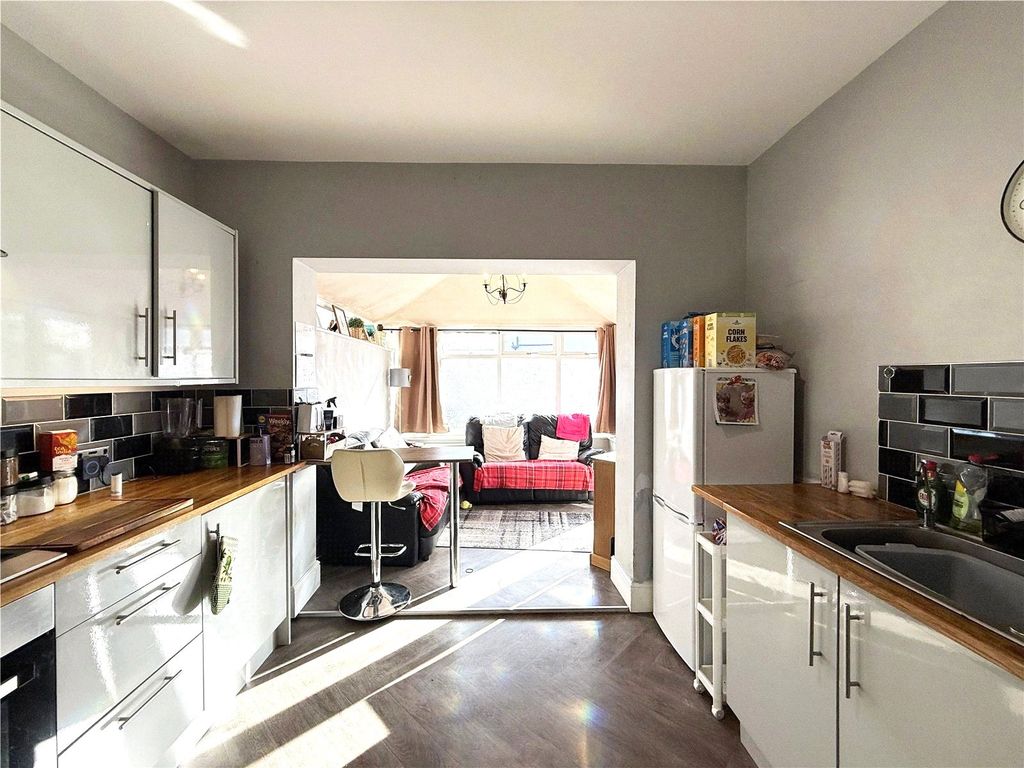 Property photo 3 of 16 Picture No. 42