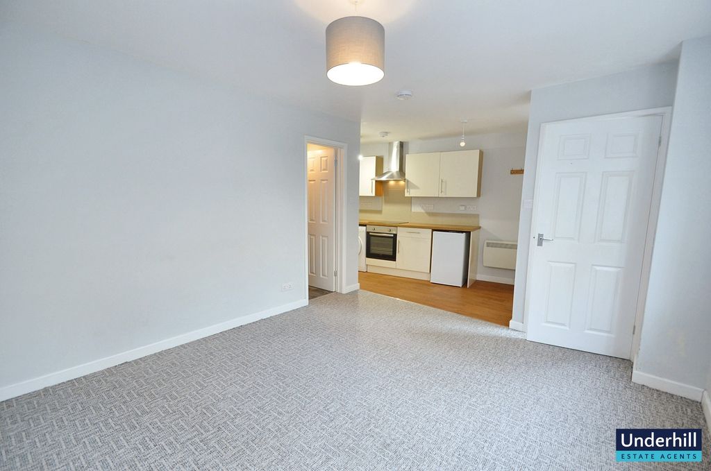 Property photo 1 of 8 Living Room