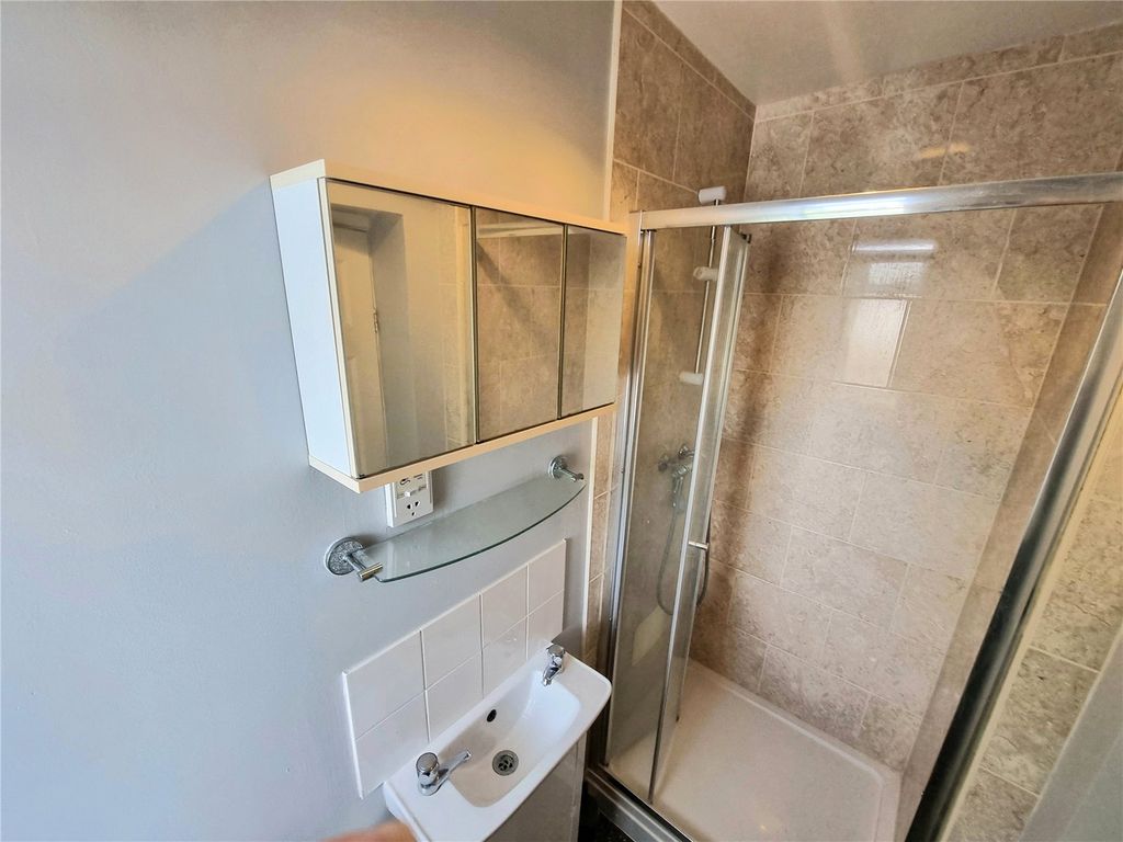 Property photo 3 of 7 Picture No. 10