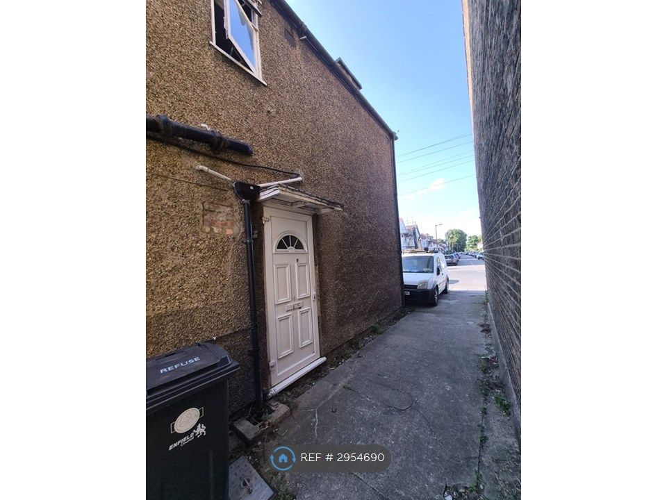 Property photo 2 of 3