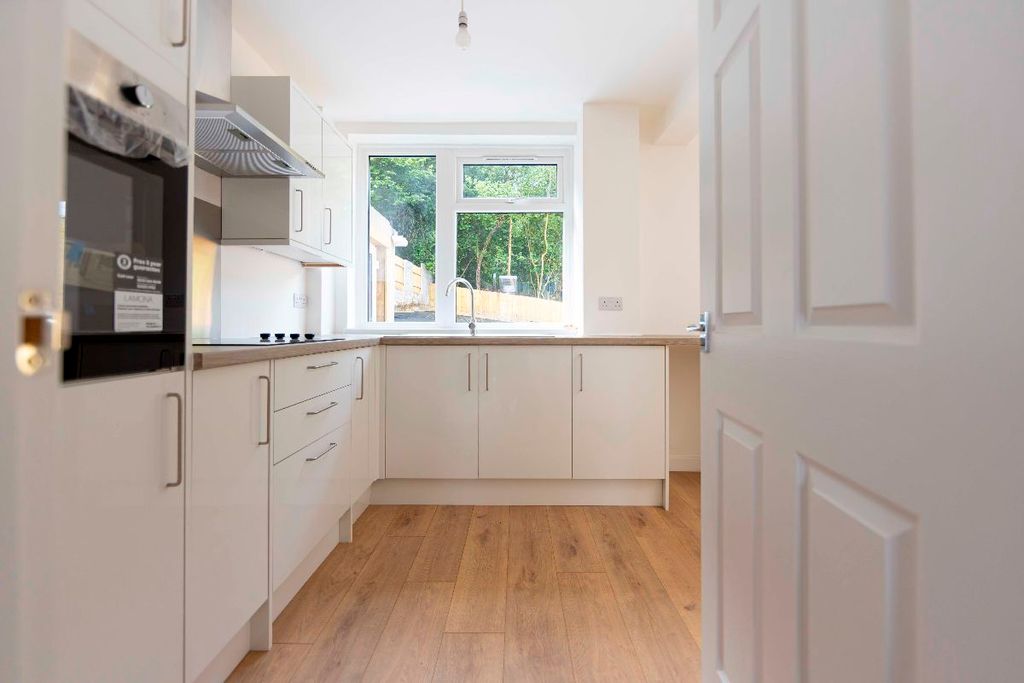 Property photo 1 of 29