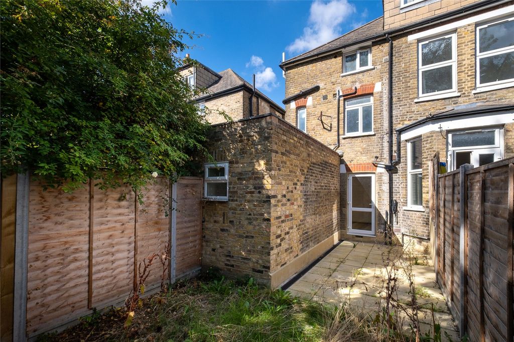 Property photo 2 of 16 Picture No. 02