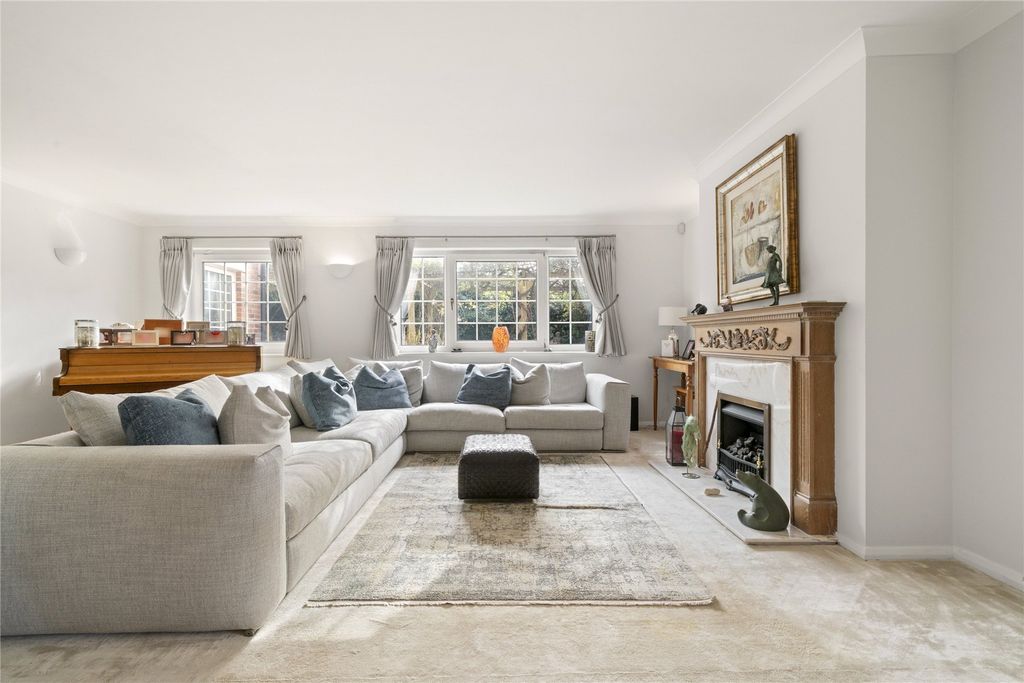 Property photo 3 of 19 Picture No. 04