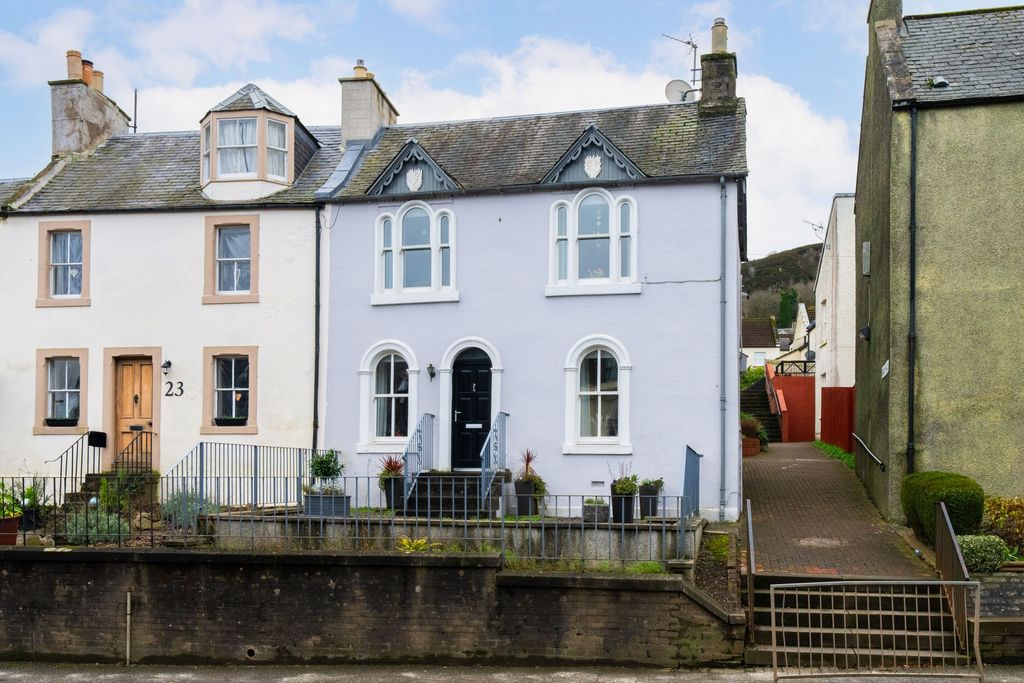 Property photo 1 of 26 Photo 2