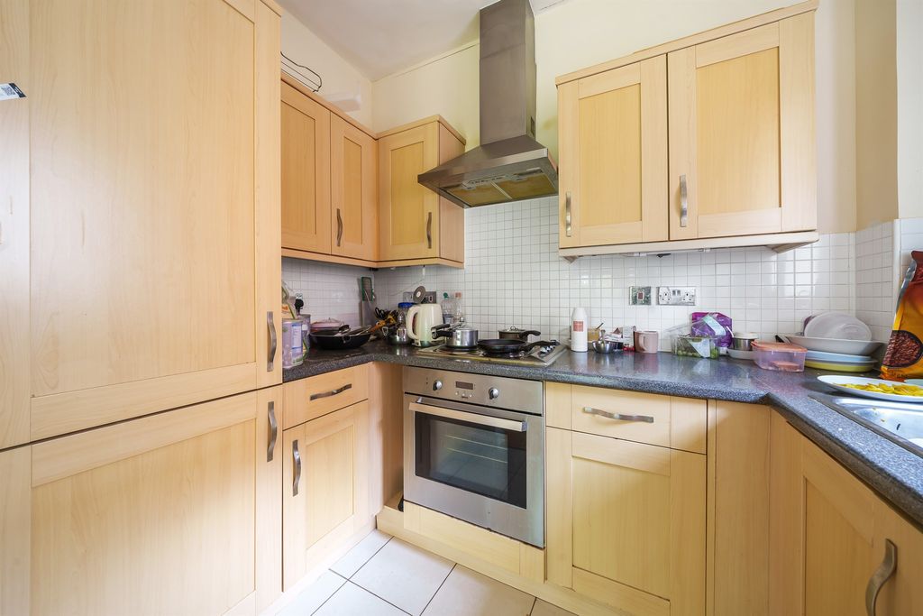 Property photo 2 of 12
