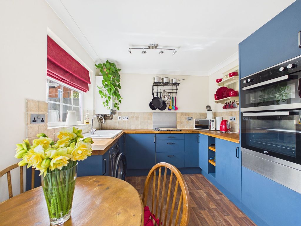 Property photo 2 of 16 Breakfast Kitchen