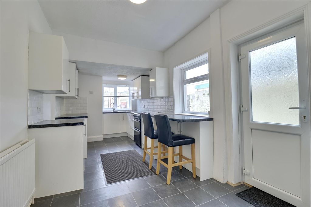 Property photo 2 of 19 9DC57Db9-C126-4675-B038-3C393Afa850C_1_201_A.Jpeg