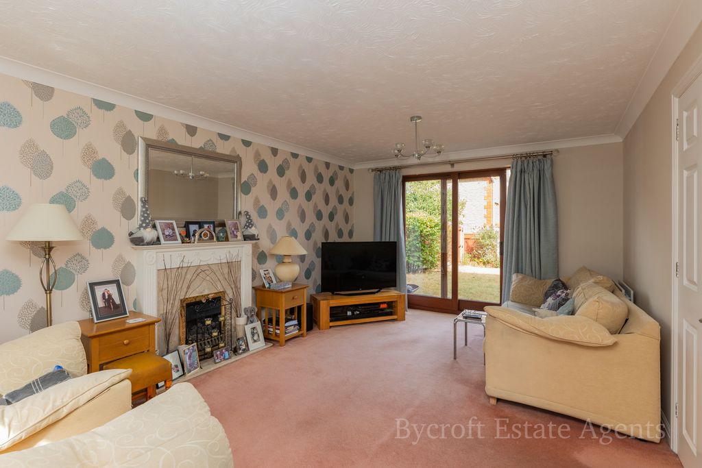 Property photo 2 of 16