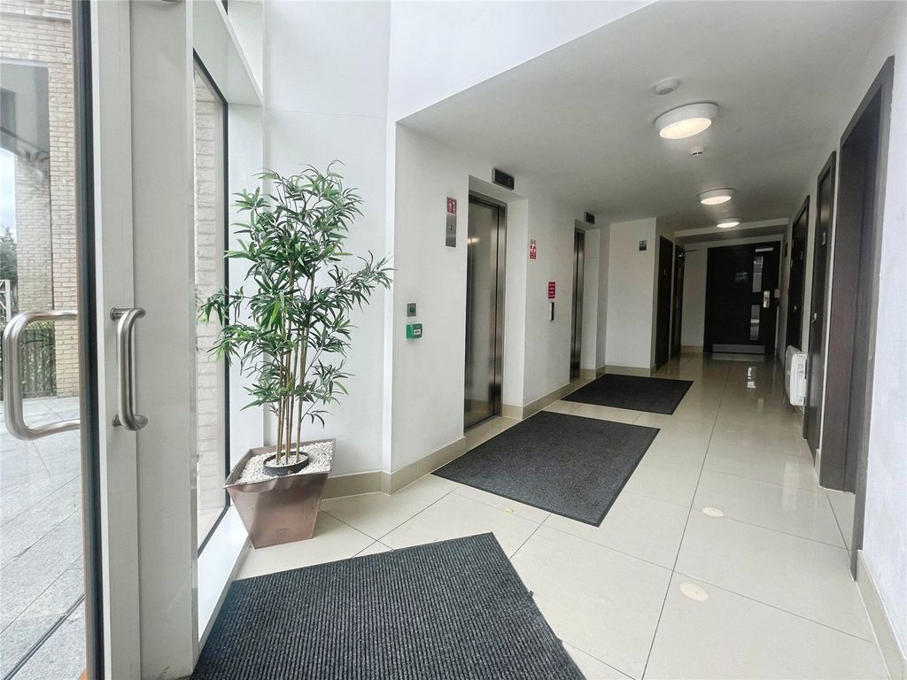 Property photo 2 of 11 Picture No. 04