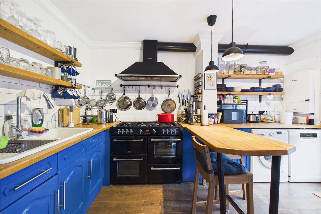 Property photo 3 of 13 Picture No. 20