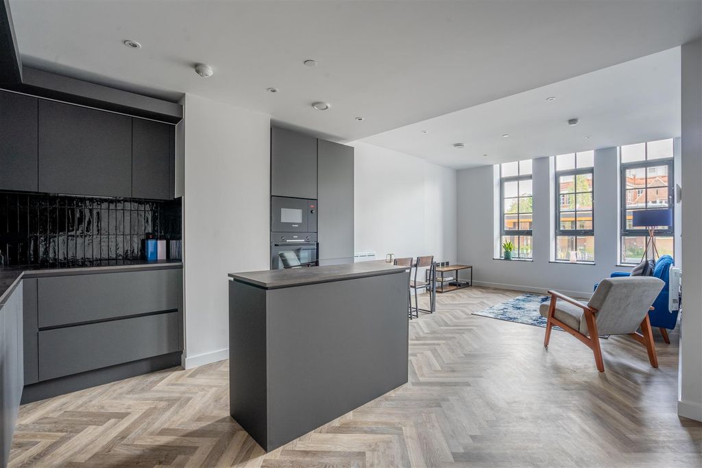 Property photo 2 of 12 Mint-11.Jpg