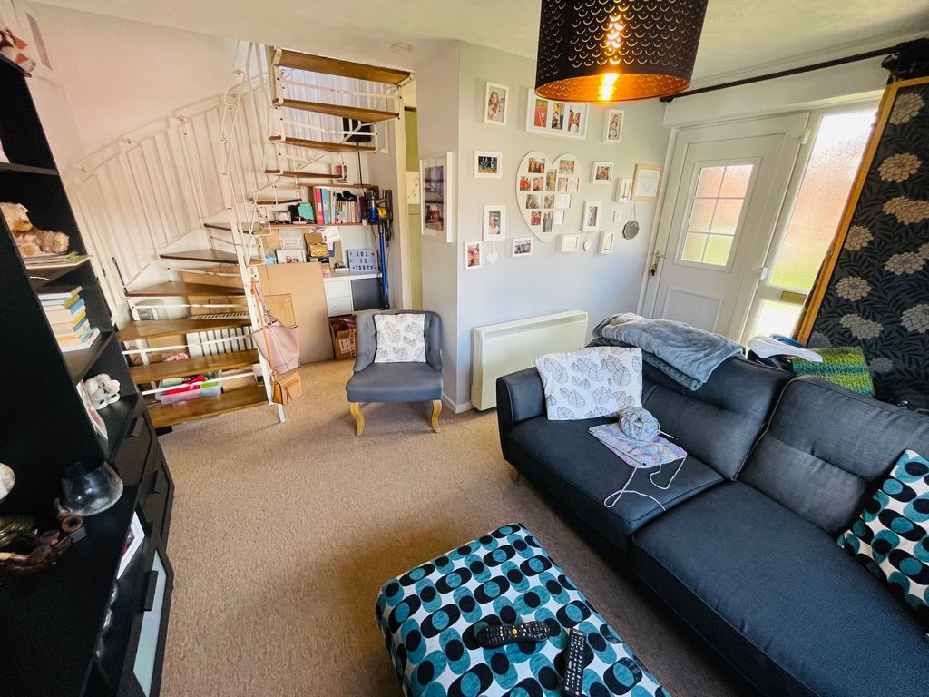 Property photo 2 of 7