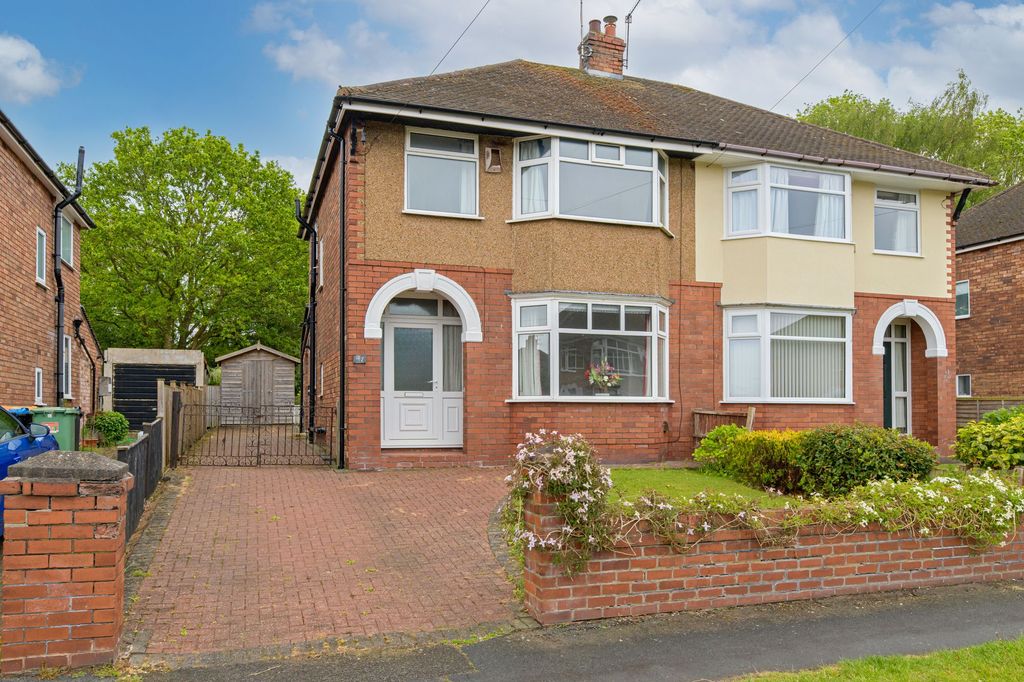 Property photo 1 of 19