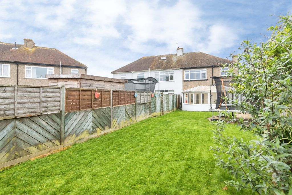 Additional image 16 of 3 bed semi-detached house for saleUpper Avenue, Halesworth IP19