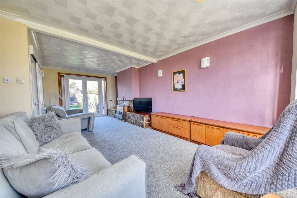 Property photo 3 of 25 Picture No. 04