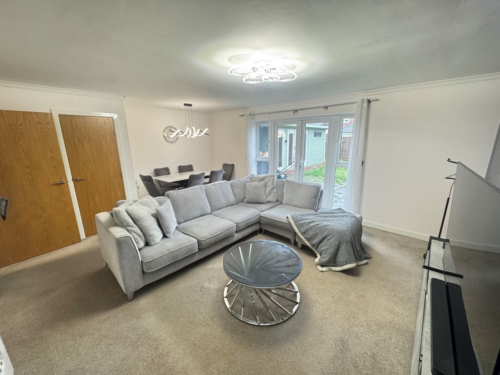 Property photo 3 of 16 Family Room