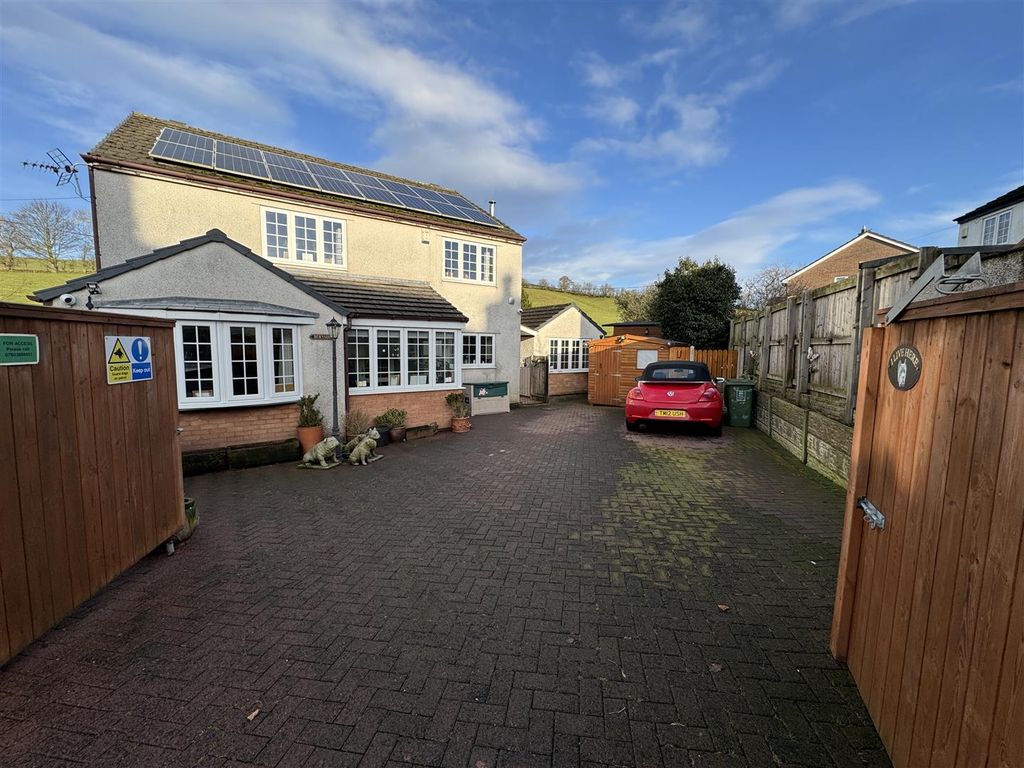 Property photo 3 of 42 Img_0585.Jpeg