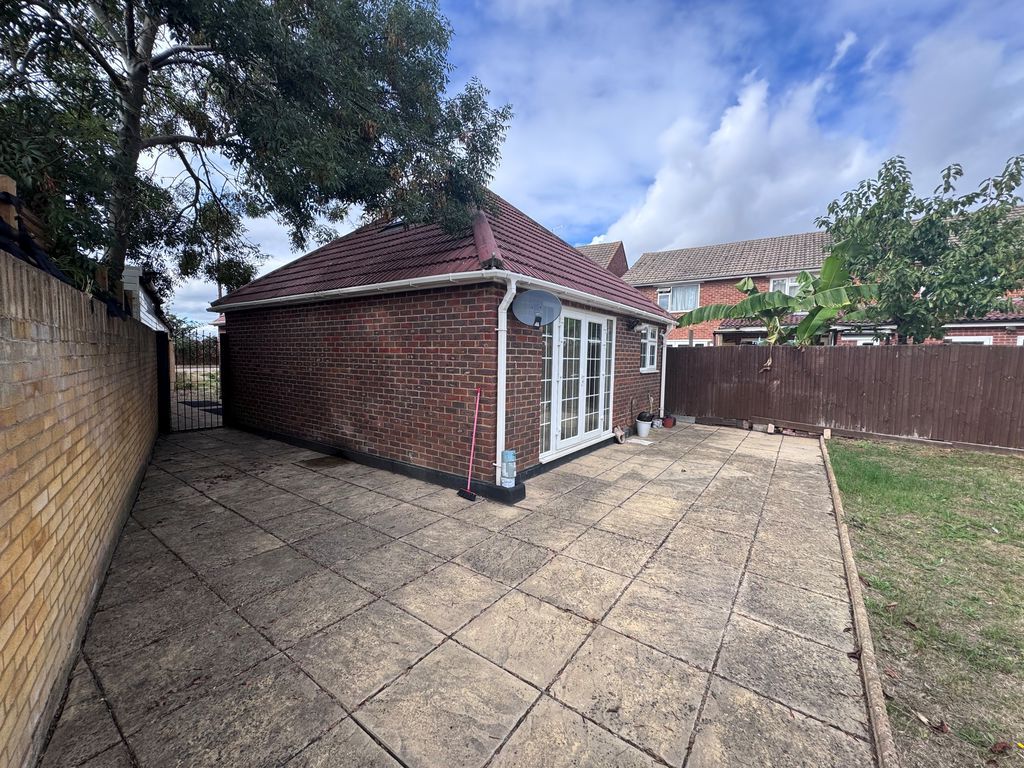 Property photo 2 of 12 Photo 11