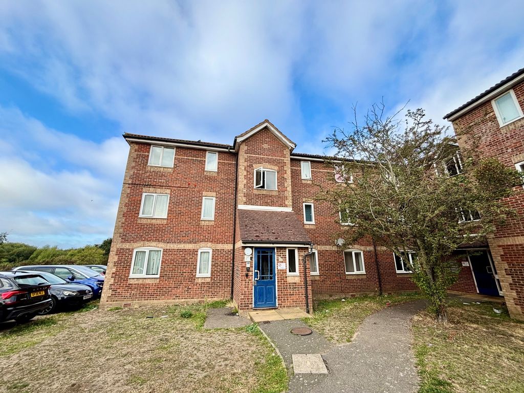 Property photo 3 of 6