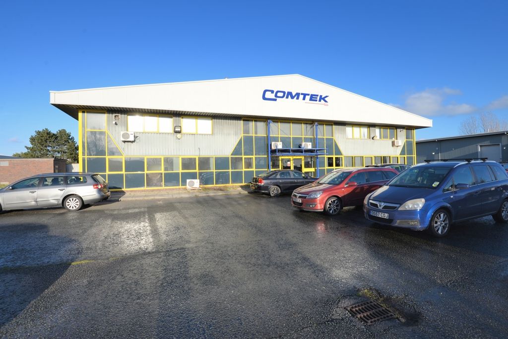 Property photo 3 of 10 Photo 6