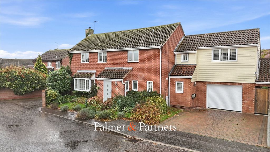Property photo 1 of 40 Picture No. 04