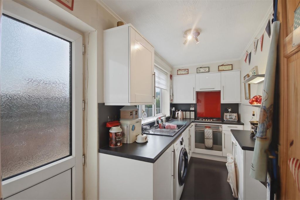 Property photo 3 of 16 Galley Kitchen