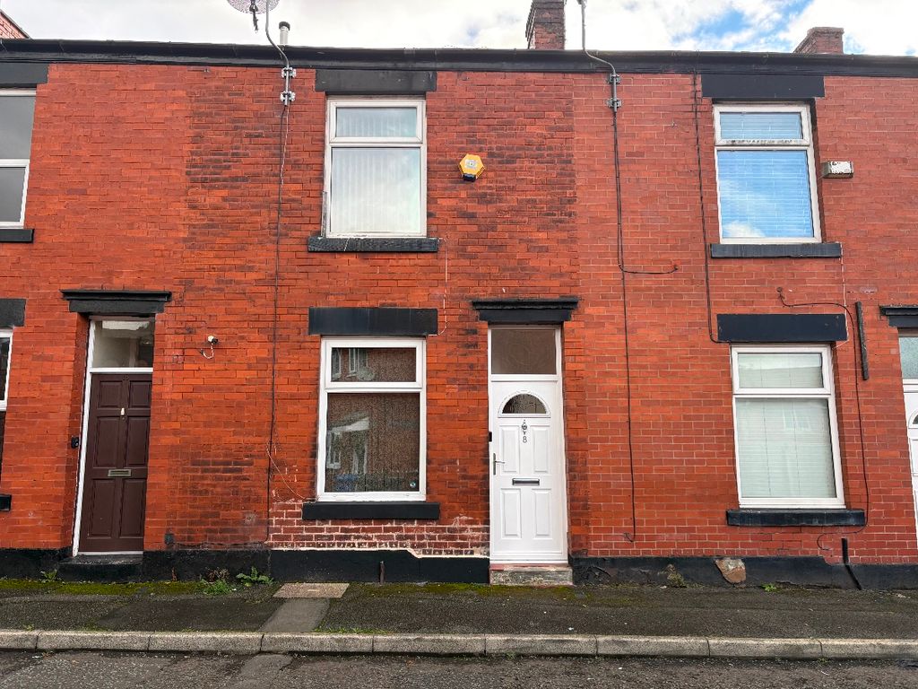 Property photo 1 of 12