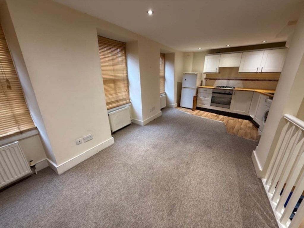 Property photo 3 of 6