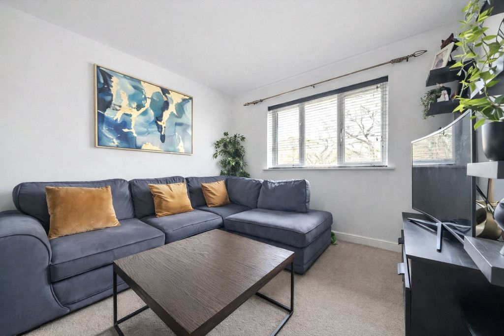 Property photo 2 of 10 Picture No. 24