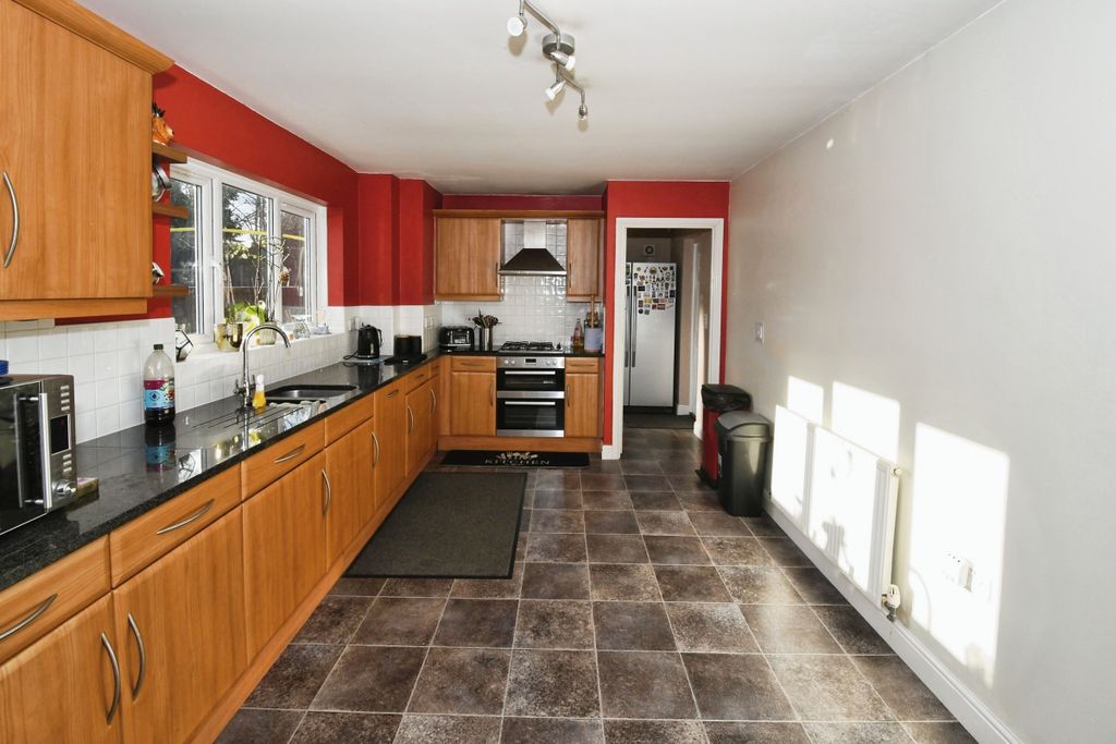 Property photo 3 of 16 9B40507E-18F6-Ef11-bae2-6045Bdfbf1A8