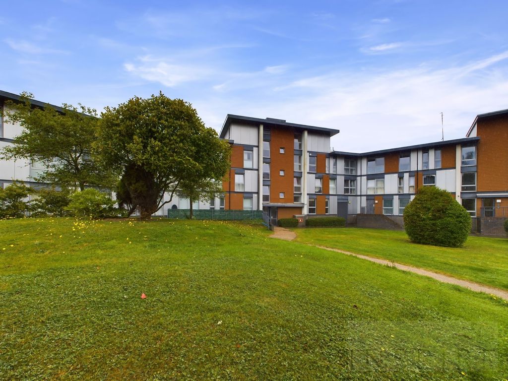 Property photo 3 of 13