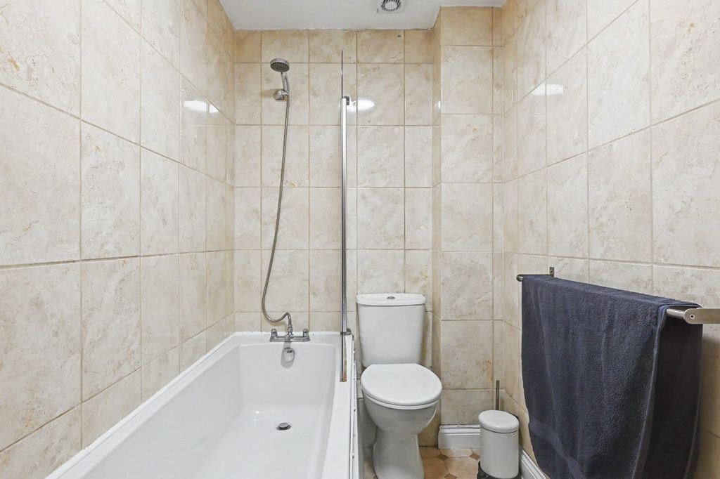 Additional image 10 of 2 bed flat for saleChancery Rise, Holgate, York YO24