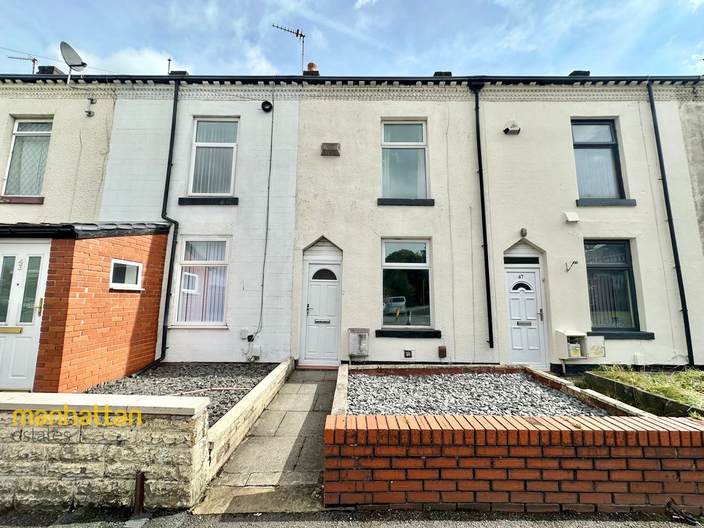 Property photo 1 of 11 External Front