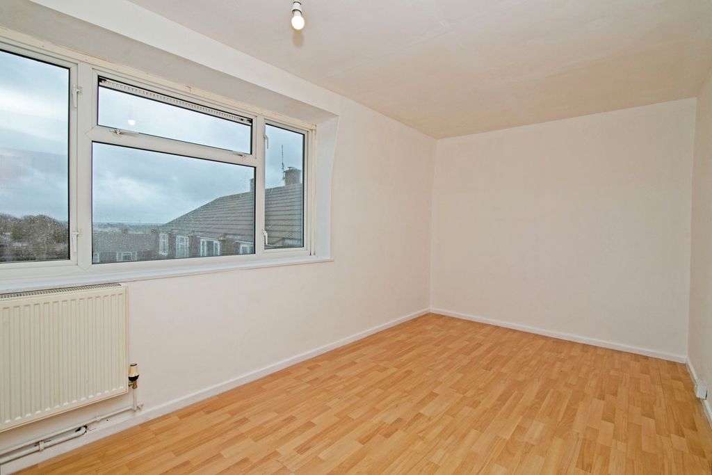 Property photo 2 of 16 Photo