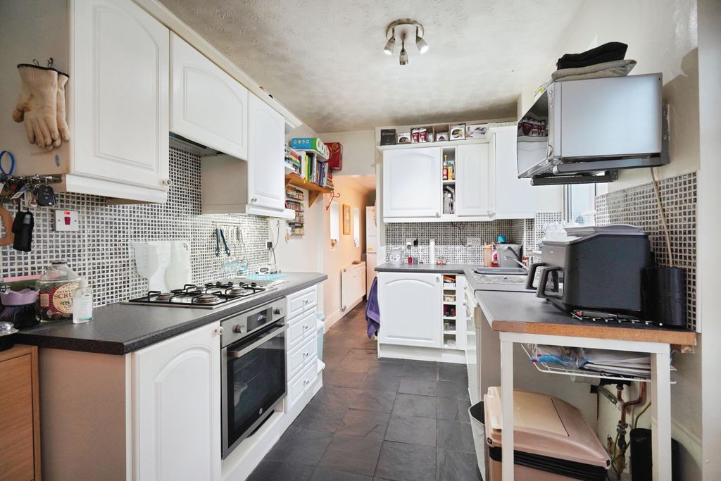 Property photo 2 of 15