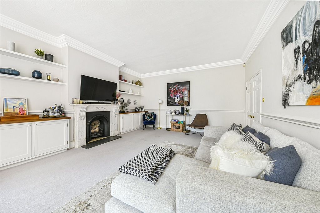Property photo 2 of 13 Reception Room