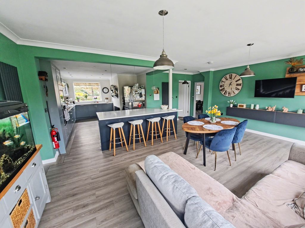 Property photo 2 of 48 20260409_130403