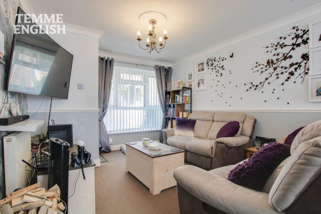 Property photo 2 of 20