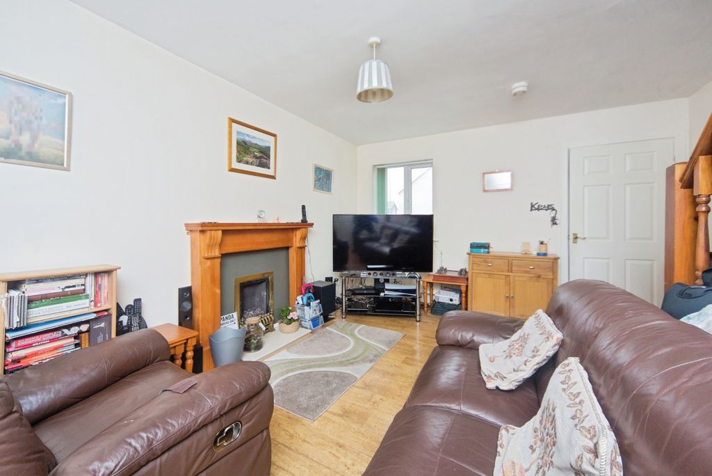 Property photo 2 of 20 Pbox-Img.Jpg