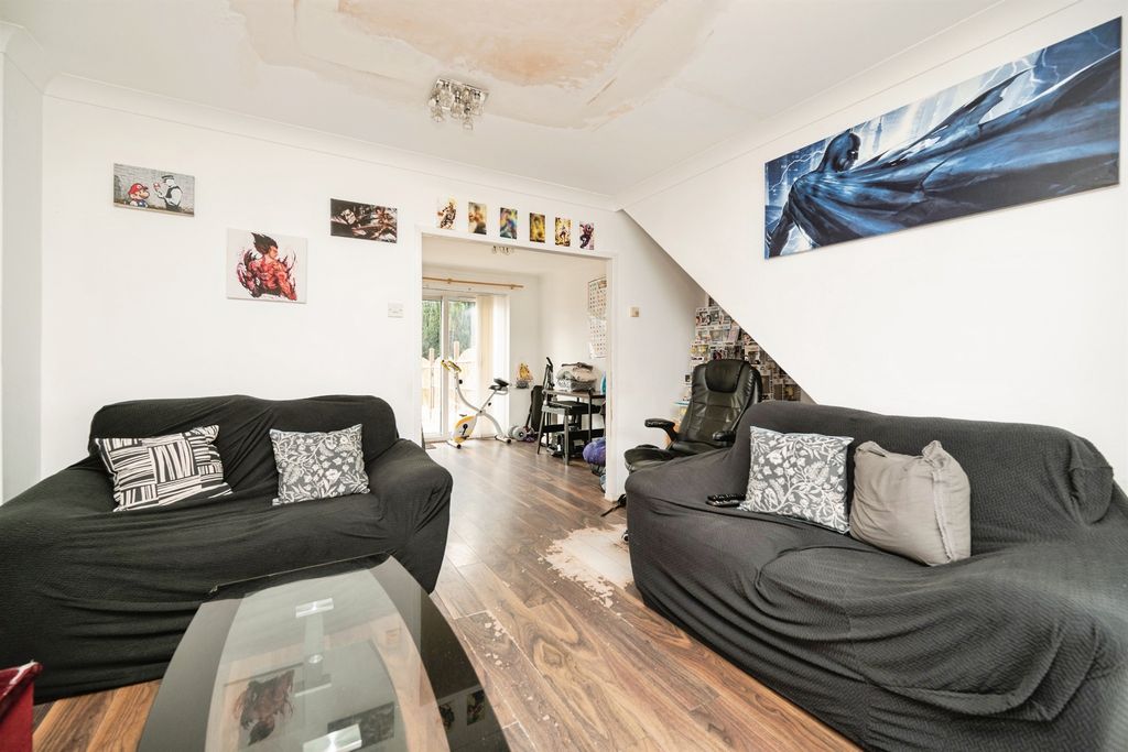 Property photo 3 of 13