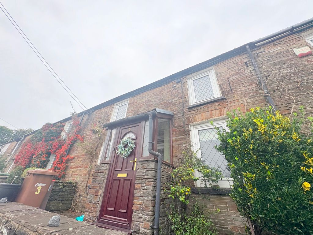 Property photo 2 of 23