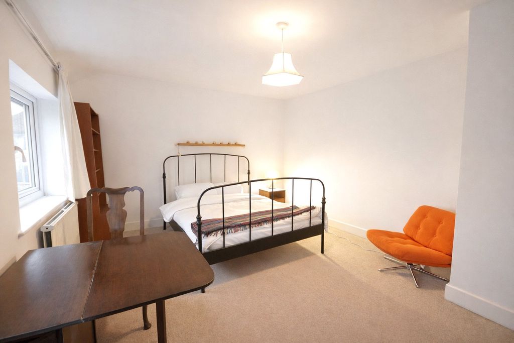 Property photo 2 of 9 Picture No. 06