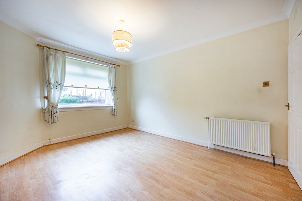 Property photo 3 of 24